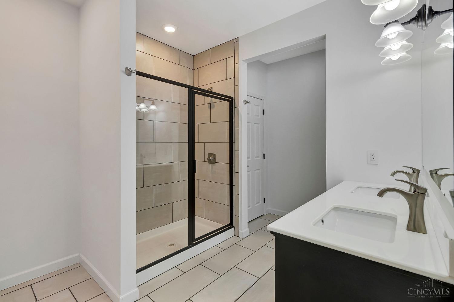 6835 Johnson Road Blanchester, OH 45107 - Photo 20 of 59 Gallery Image 20
