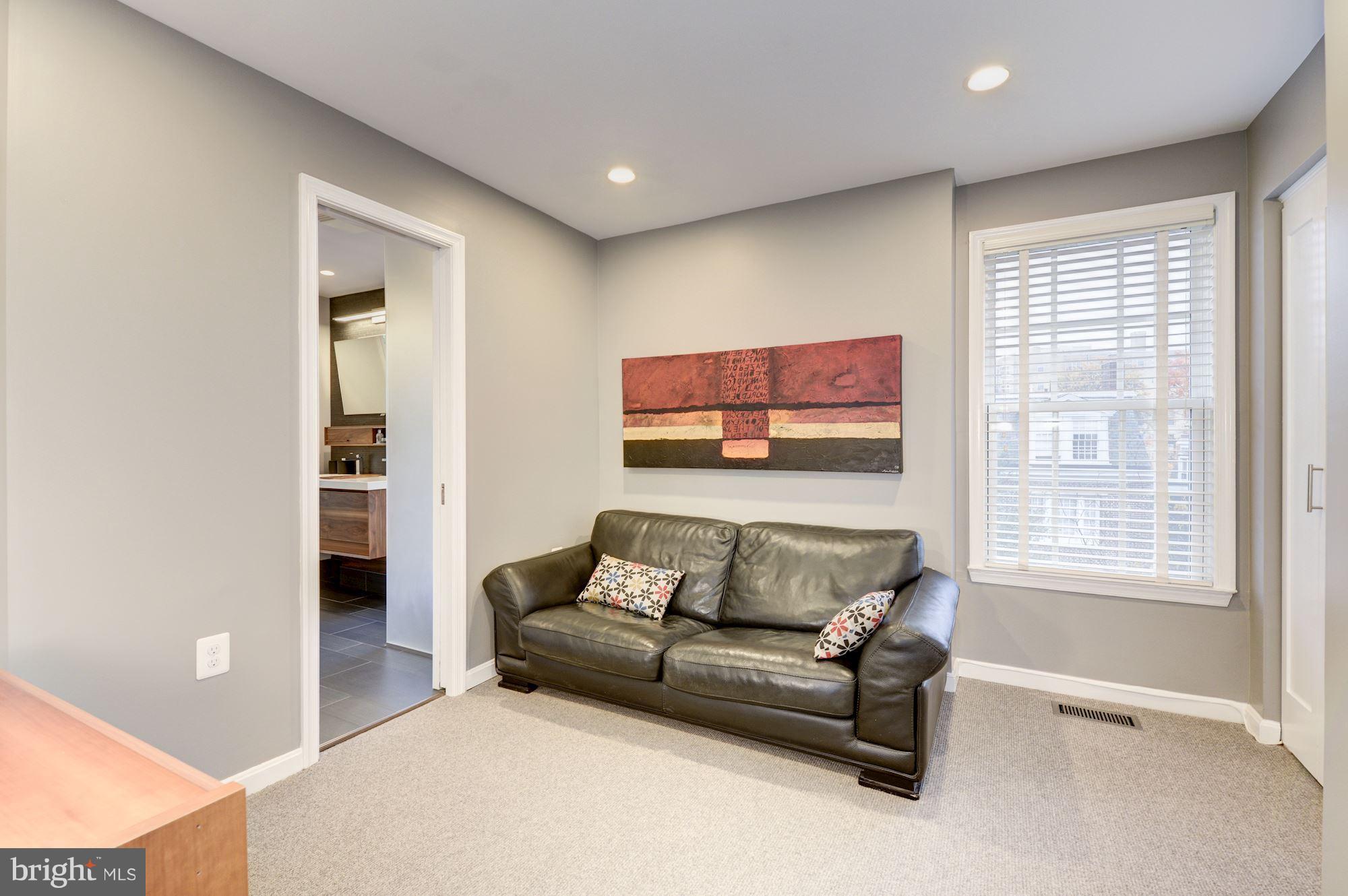 1907 Belmont Road Northwest, Unit 68 Washington, DC 20009 - Photo 21 of 27 Gallery Image 21