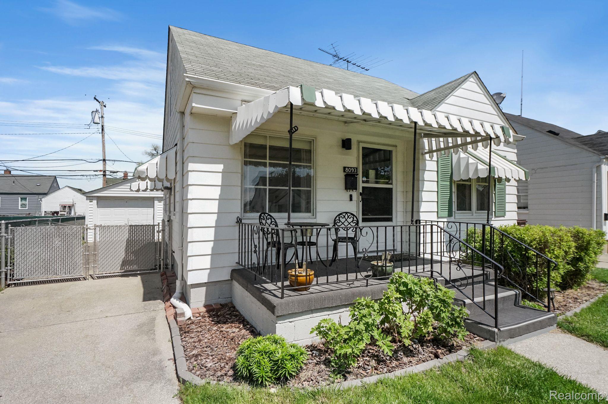 8093 Standard Street Center Line, MI 48015 - Photo 3 of 24 Spacious covered porch