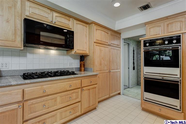 415 Laguna Road Pasadena, CA 91105 - Photo 13 of 25 Additional Photo