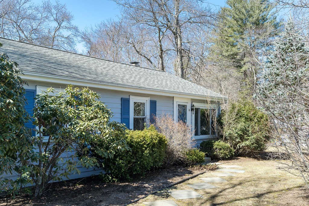14 Nickerson Road Bedford, MA 01730 - Photo 3 of 19 Gallery Image 3