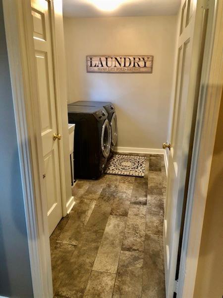 418 Manordale Road Pittsburgh, PA 15241 - Photo 14 of 25 Gallery Image 14