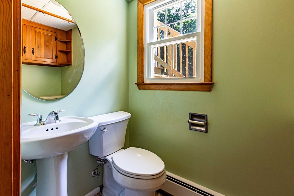 15 Colonial Road Medway, MA 02053 - Photo 30 of 39