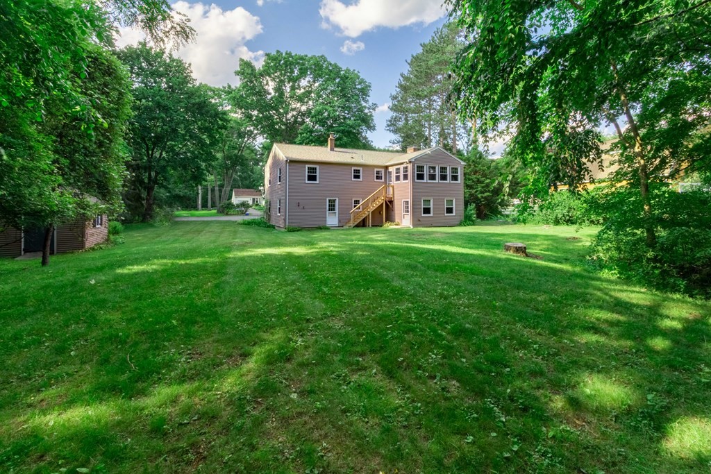 15 Colonial Road Medway, MA 02053 - Photo 34 of 39