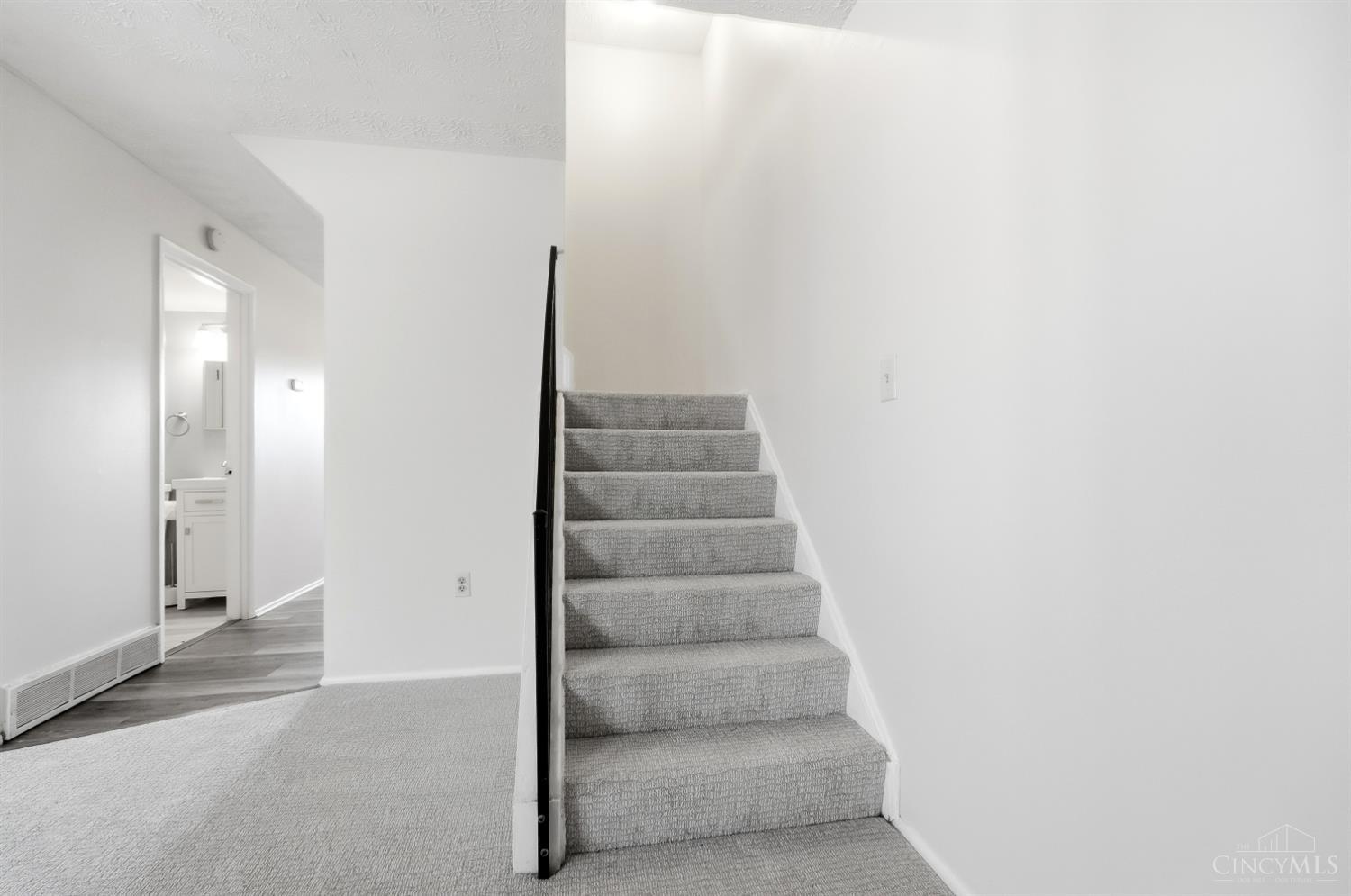 7752 Montgomery Road, Unit 3 Cincinnati, OH 45236 - Photo 19 of 43