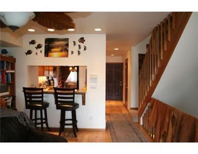 460 Moonridge Drive, Unit E2 Edwards, CO 81632 - Photo 4 of 12 a view of a dining room with furniture