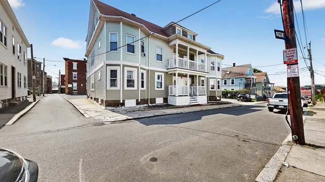 $2,645 | 5 Ropes Street, Unit 1, Salem, MA 01970