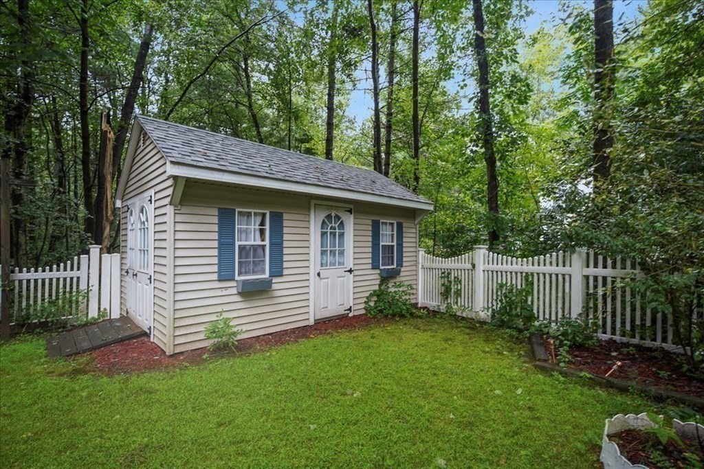 605 Ryan Road Northampton, MA 01062 - Photo 28 of 35