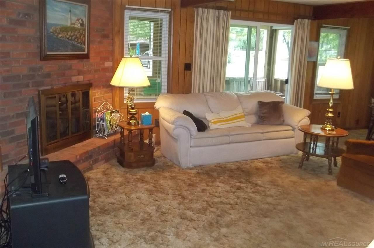 7473 Cardinal Road Lexington, MI 48450 - Photo 6 of 30 31259727-5.JPG