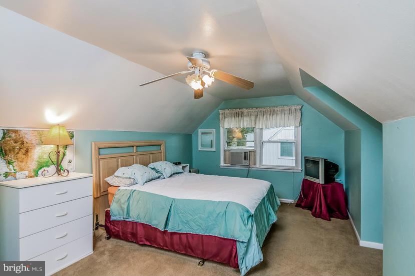 46 Holly Road Severna Park, MD 21146 - Photo 14 of 28 Bedroom