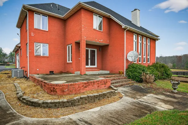 $1,100,000 | 4285 Highway 127 South, Crossville, TN 38555