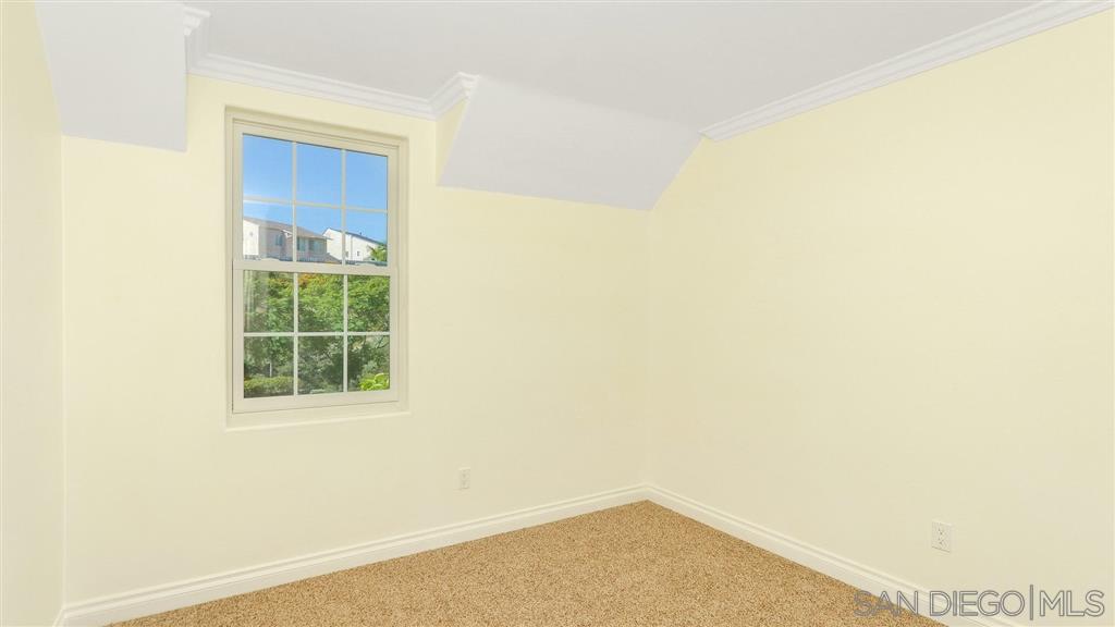 2689 Coventry Road Carlsbad, CA 92010 - Photo 16 of 25 Gallery Image 16