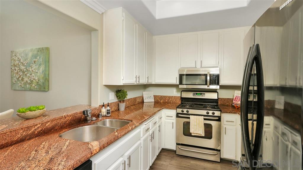 2689 Coventry Road Carlsbad, CA 92010 - Photo 8 of 25 Gallery Image 8