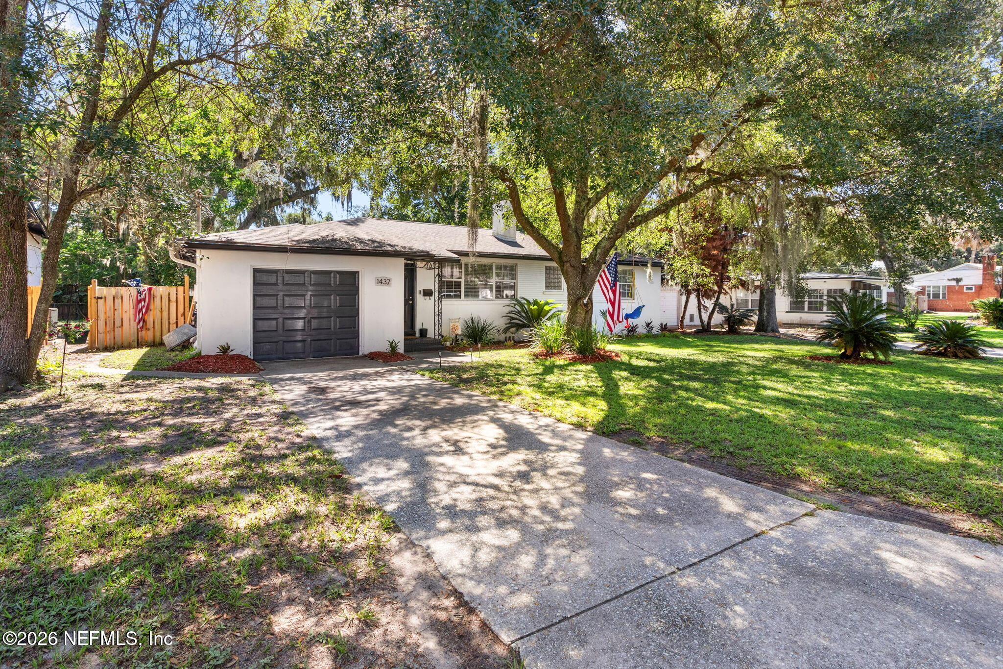 1437 Somerville Road Jacksonville, FL 32207 - Photo 2 of 26 2-web-or-mls-IMG_6624