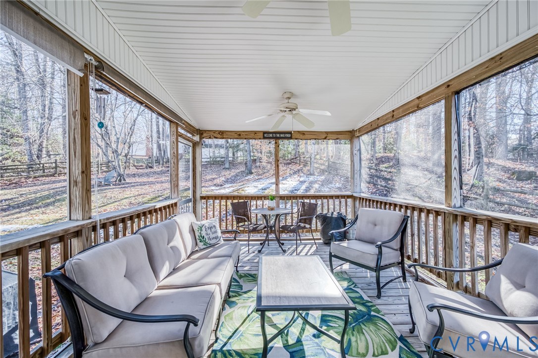 2423 Brookforest Road Midlothian, VA 23112 - Photo 34 of 40 a living room with furniture and a large window