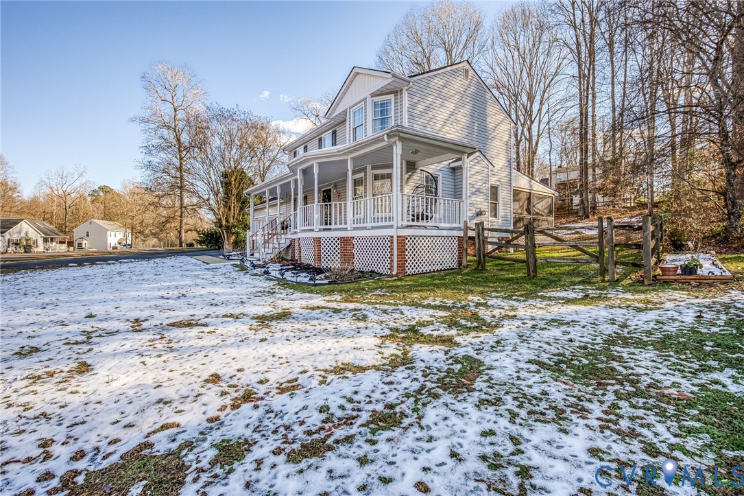 2423 Brookforest Road Midlothian, VA 23112 - Photo 5 of 40 a view of a house with a yard