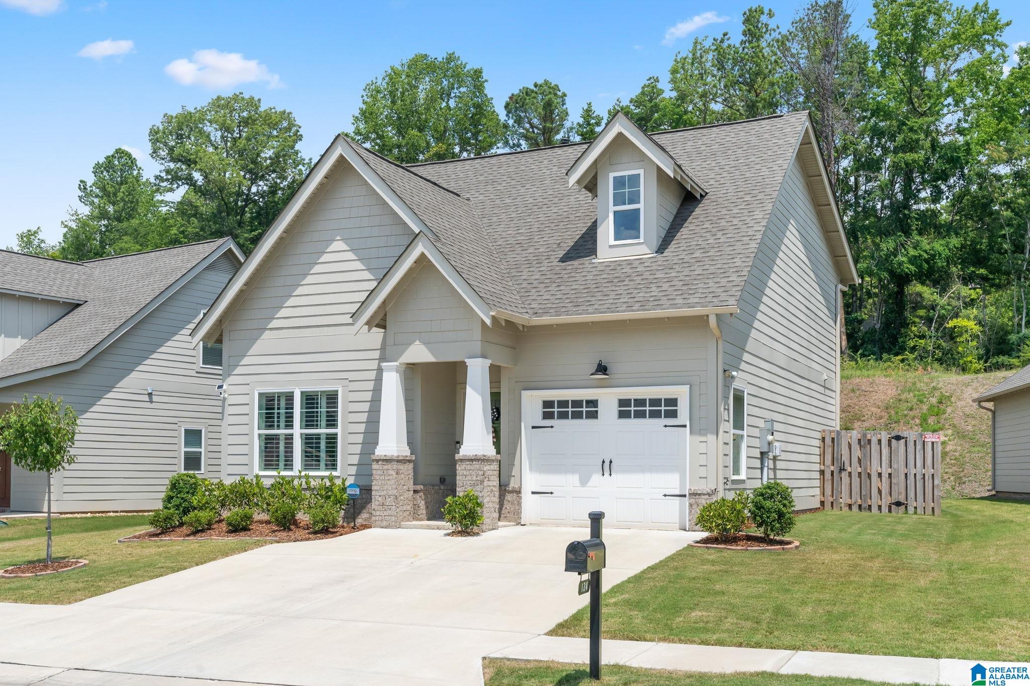 124 Grove Drive Birmingham, AL 35211 - Photo 2 of 32