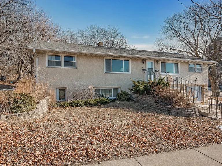 248 Ruth Street North St. Paul, MN 55119 - Photo 4 of 54
