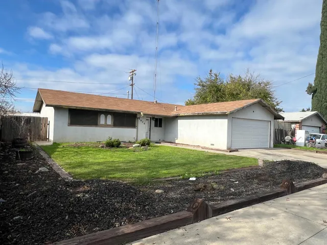 $200,000 | 4924 Brooklyn Court, Modesto, CA 95357