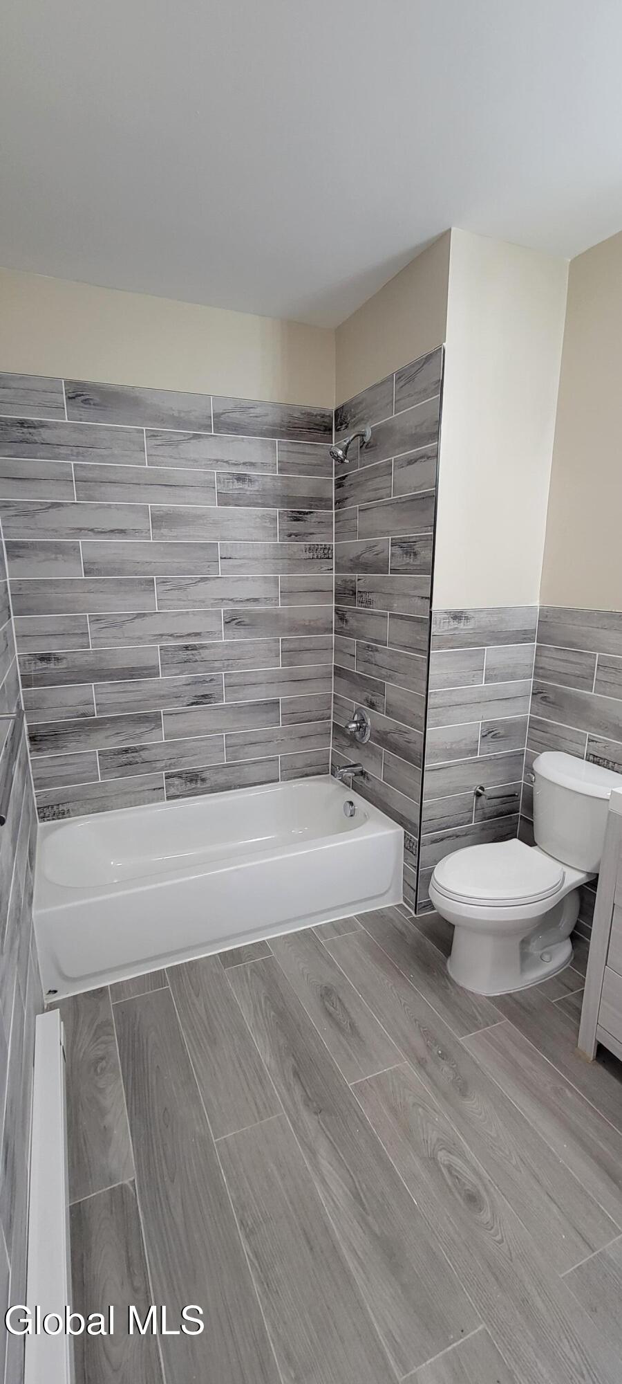 170 Washington Avenue, Unit 1B Albany, NY 12210 - Photo 11 of 12 20250810_140014