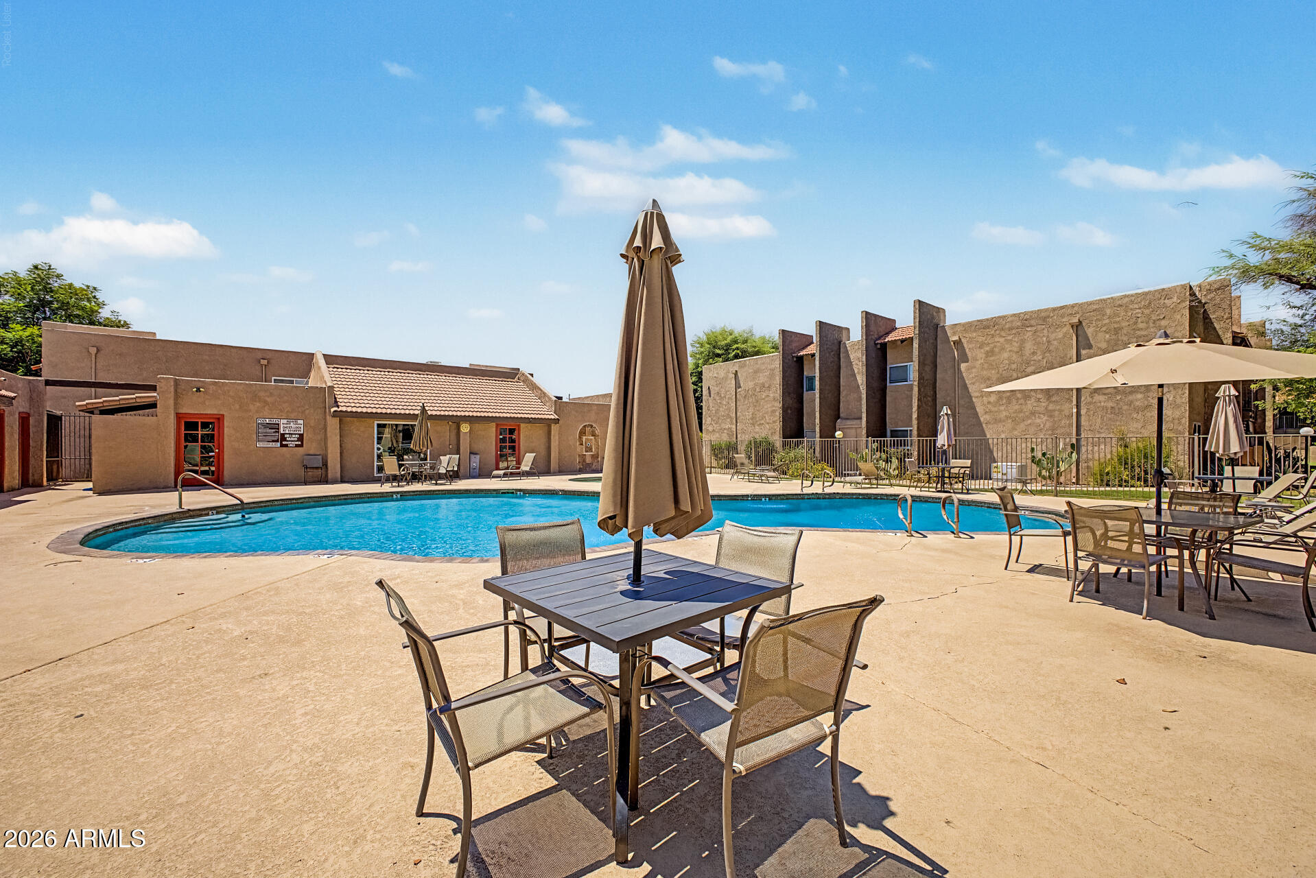 5525 East Thomas Road, Unit M23 Phoenix, AZ 85018 - Photo 24 of 26 Community Pool View A