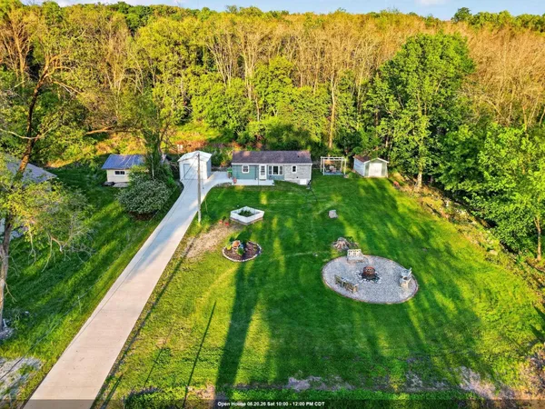 $249,900 | N6788 Harrison Road, Hilbert, WI 54129