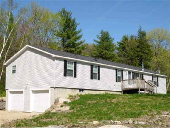 18 Ham Road Raymond, NH 03077 - Photo 1 of 3