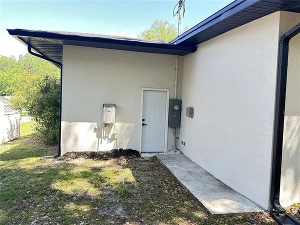 $299,995 | 1152 Northeast 9th Street, Ocala, FL 34470