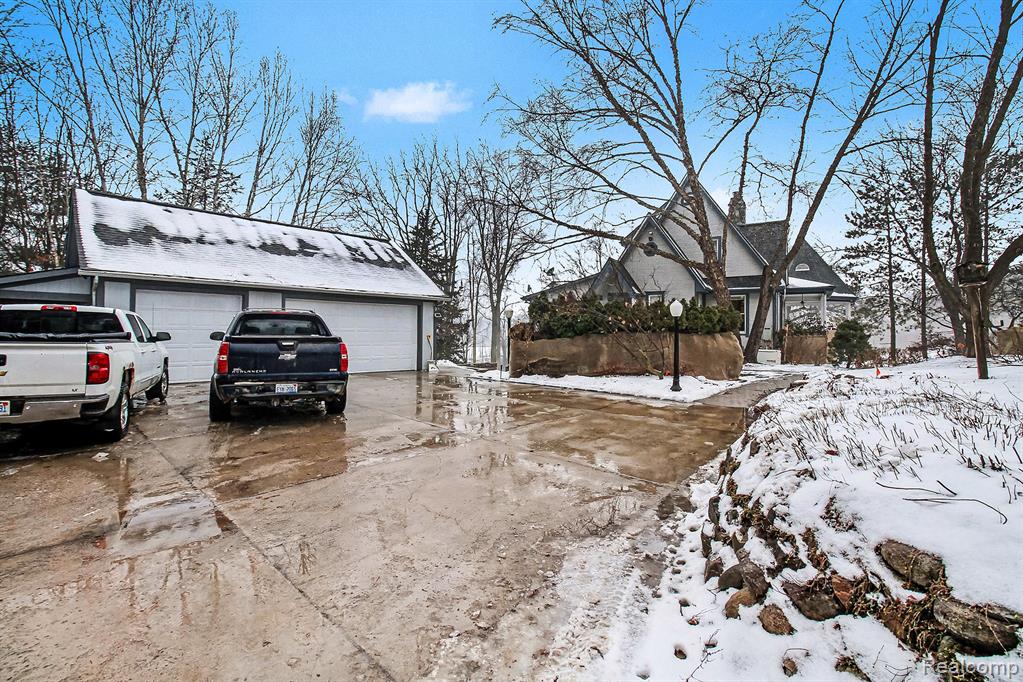 9955 Wiggins Road Howell, MI 48855 - Photo 46 of 57 Gallery Image 46
