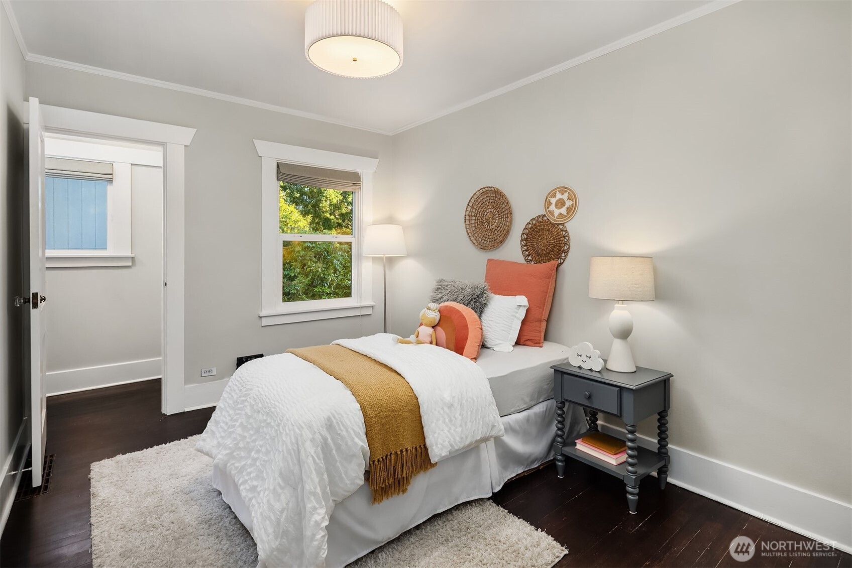 716 North 96th Street Seattle, WA 98103 - Photo 16 of 40