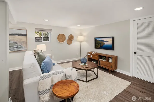 $999,000 | 716 North 96th Street, Seattle, WA 98103