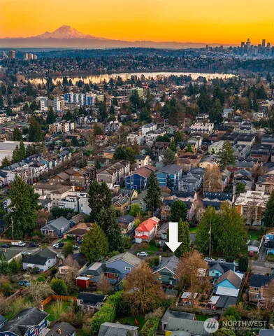 $999,000 | 716 North 96th Street, Seattle, WA 98103
