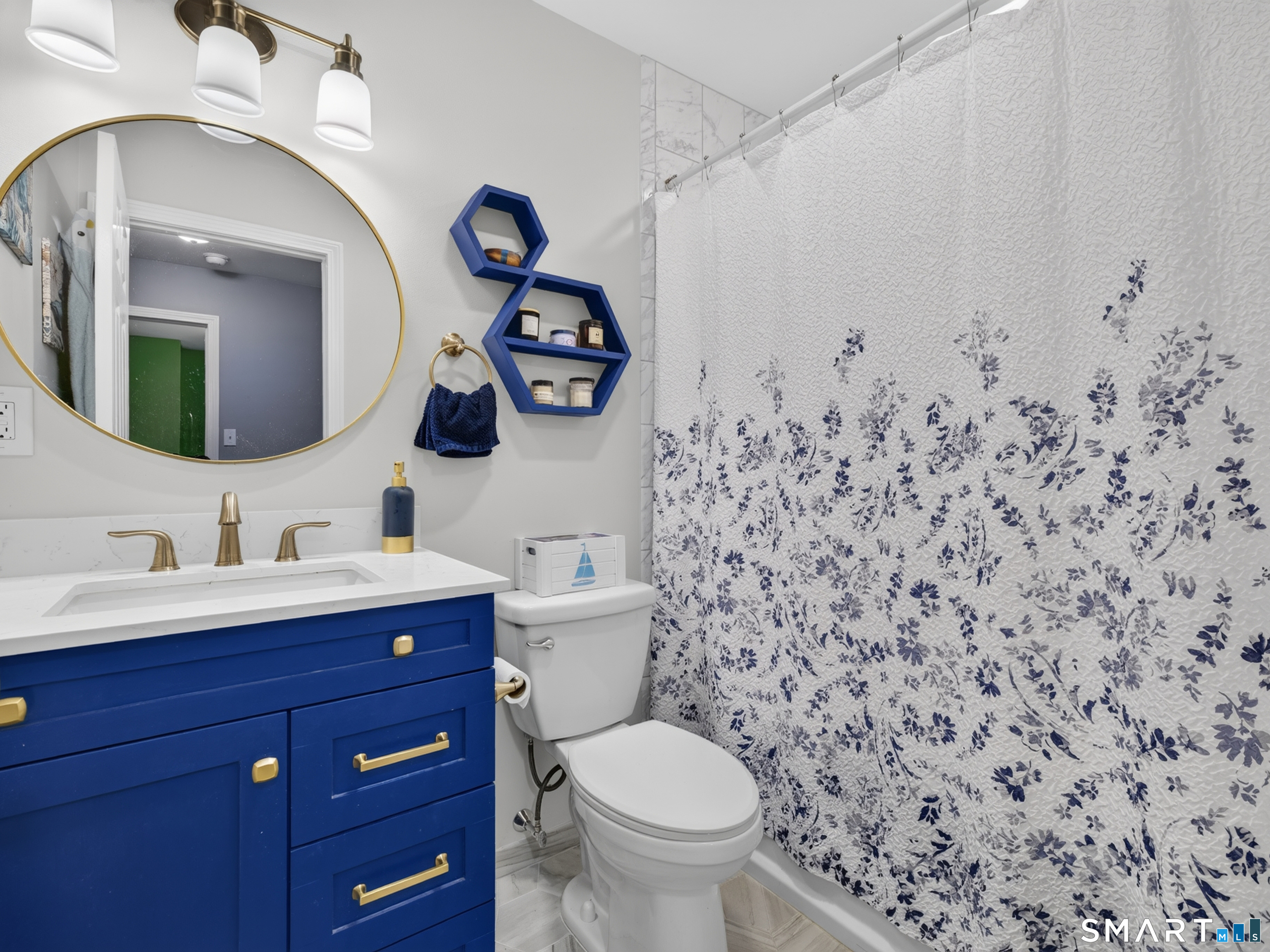 46 Spring Glen Road East Lyme, CT 06357 - Photo 26 of 40 2nd full bathroom
