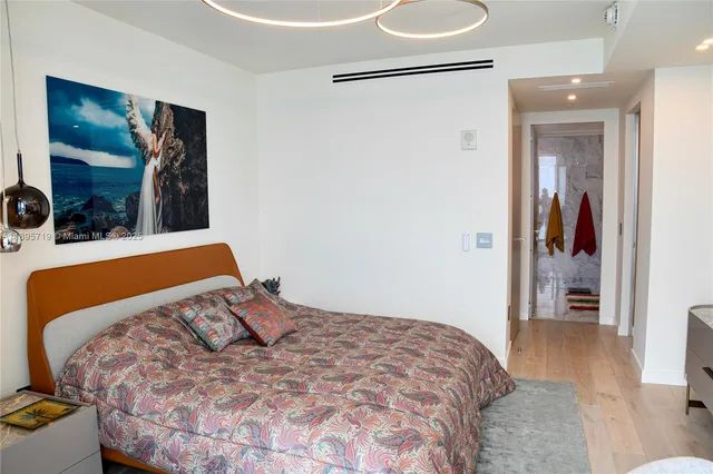 $22,500 | 15701 Collins Avenue, Unit 4403, Sunny Isles Beach, FL 33160