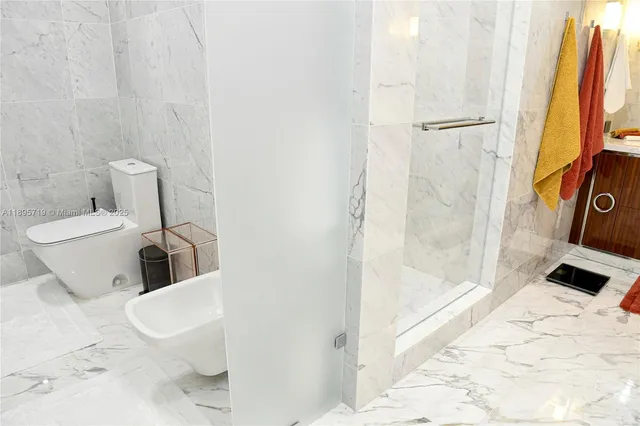 $22,500 | 15701 Collins Avenue, Unit 4403, Sunny Isles Beach, FL 33160