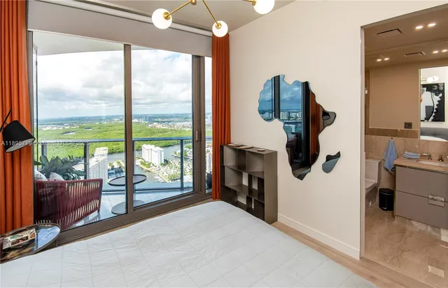 $22,500 | 15701 Collins Avenue, Unit 4403, Sunny Isles Beach, FL 33160