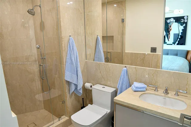 $22,500 | 15701 Collins Avenue, Unit 4403, Sunny Isles Beach, FL 33160