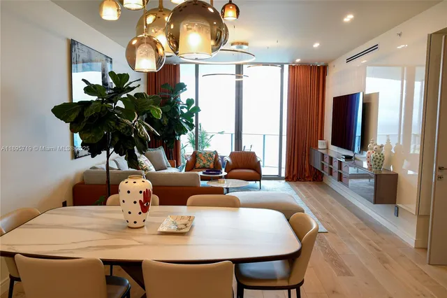 $22,500 | 15701 Collins Avenue, Unit 4403, Sunny Isles Beach, FL 33160