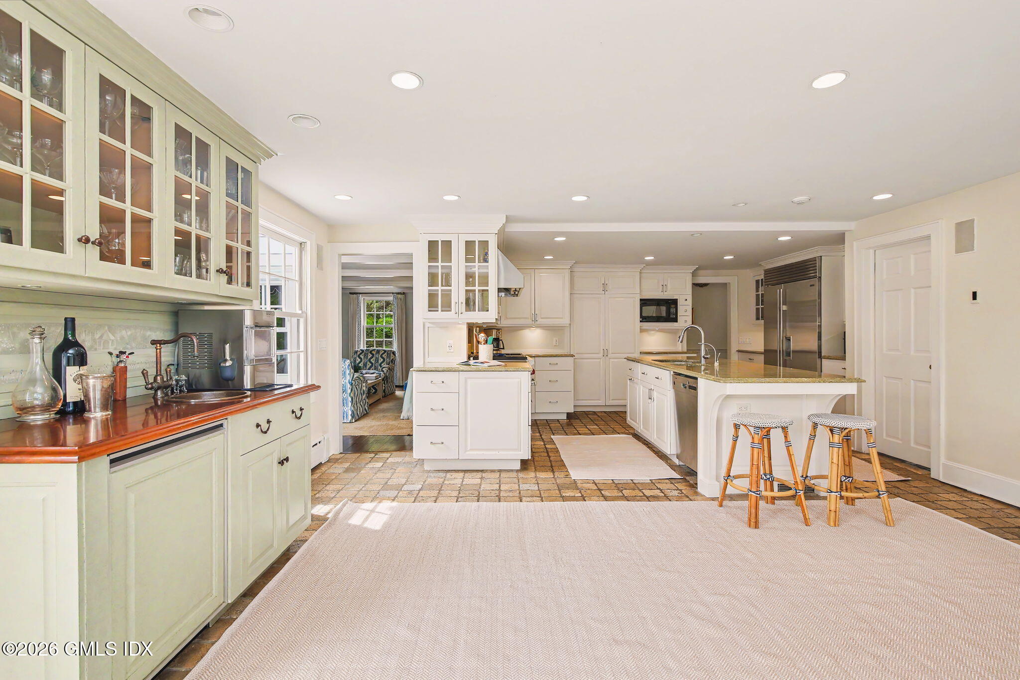 151 Stanwich Road Greenwich, CT 06830 - Photo 6 of 32 Kitchen/Family Room