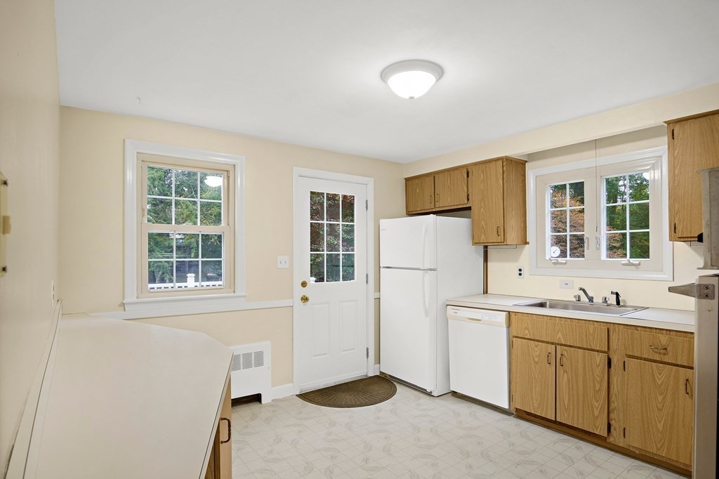 10 Beaverbrook Road Burlington, MA 01803 - Photo 8 of 28 Gallery Image 8
