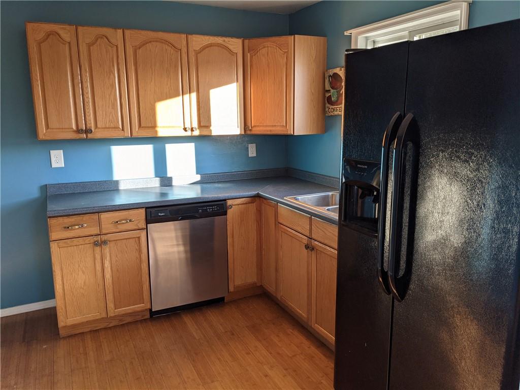 517 Cross Street Rochester, PA 15074 - Photo 5 of 23