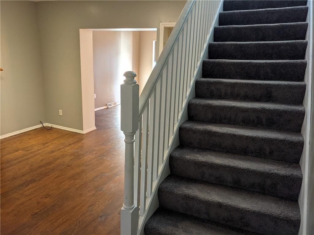 517 Cross Street Rochester, PA 15074 - Photo 9 of 23
