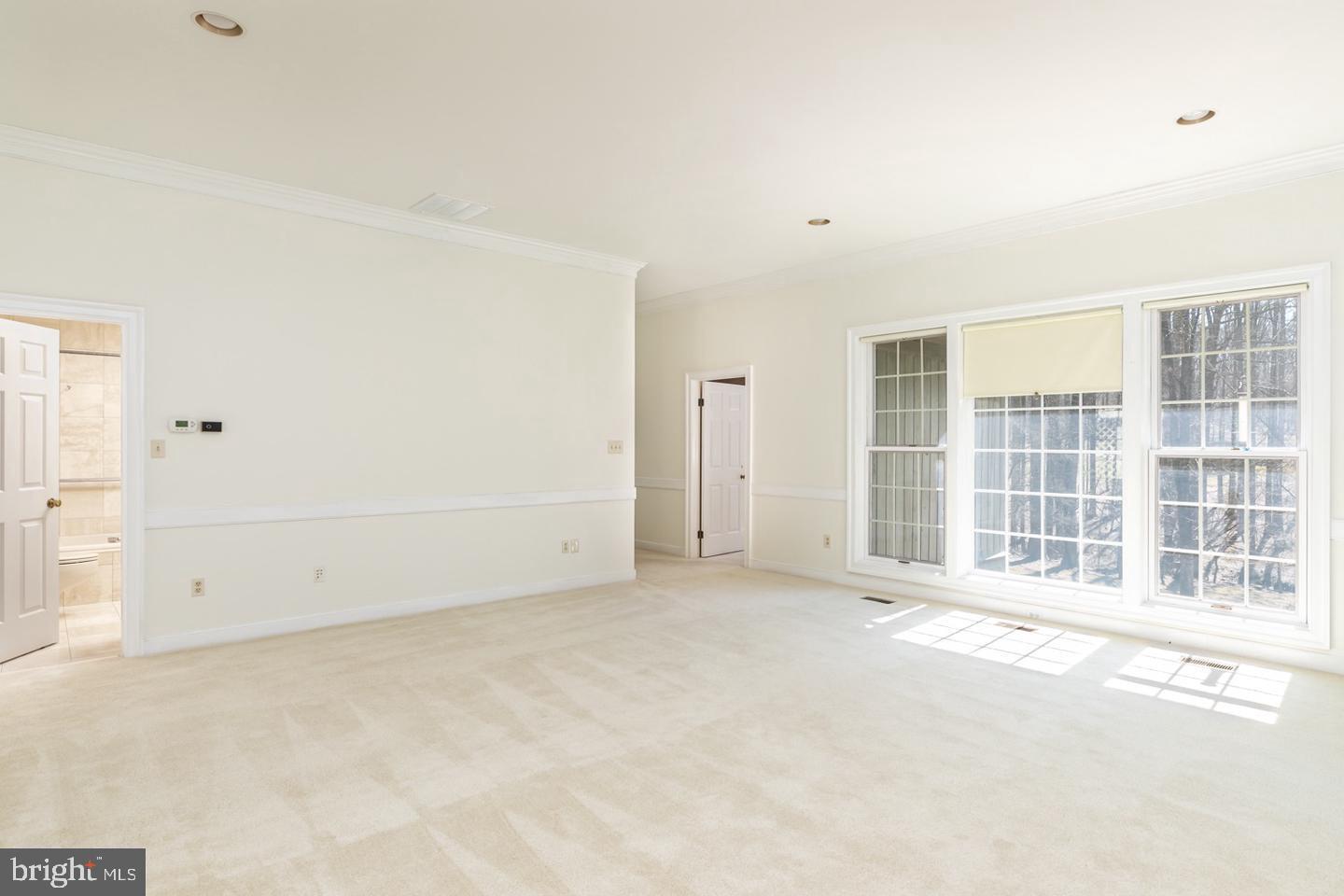 11032 Popes Head Road Fairfax, VA 22030 - Photo 19 of 28