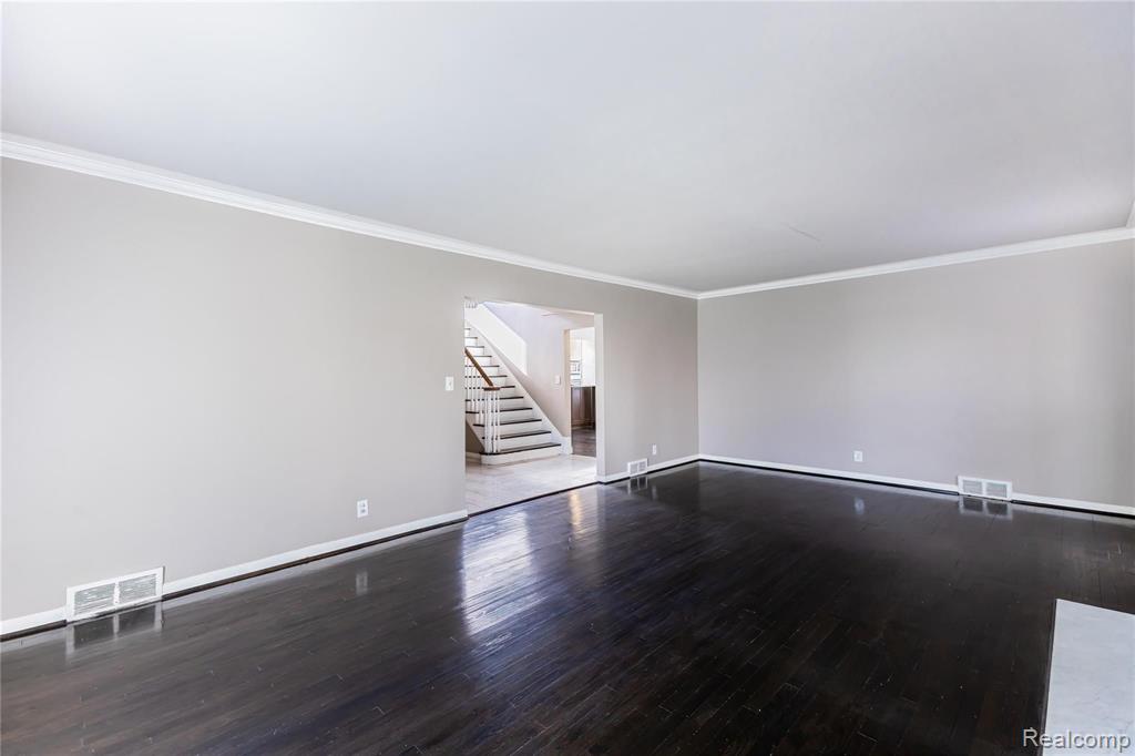 3430 Sherbourne Road Detroit, MI 48221 - Photo 9 of 56