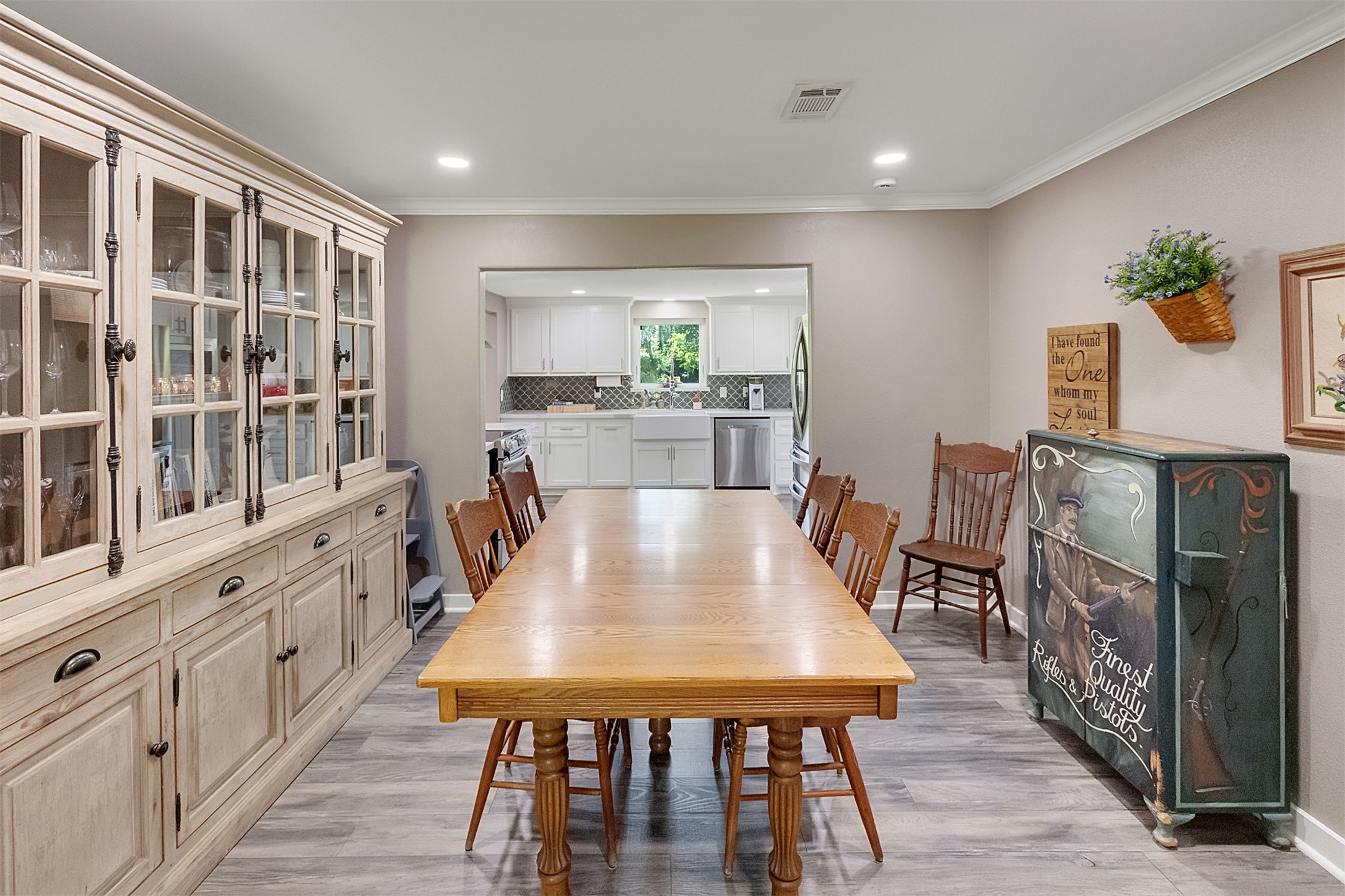 10792 Stidham Road Conroe, TX 77302 - Photo 20 of 48 Dining room flows nicely with kitchen and living....