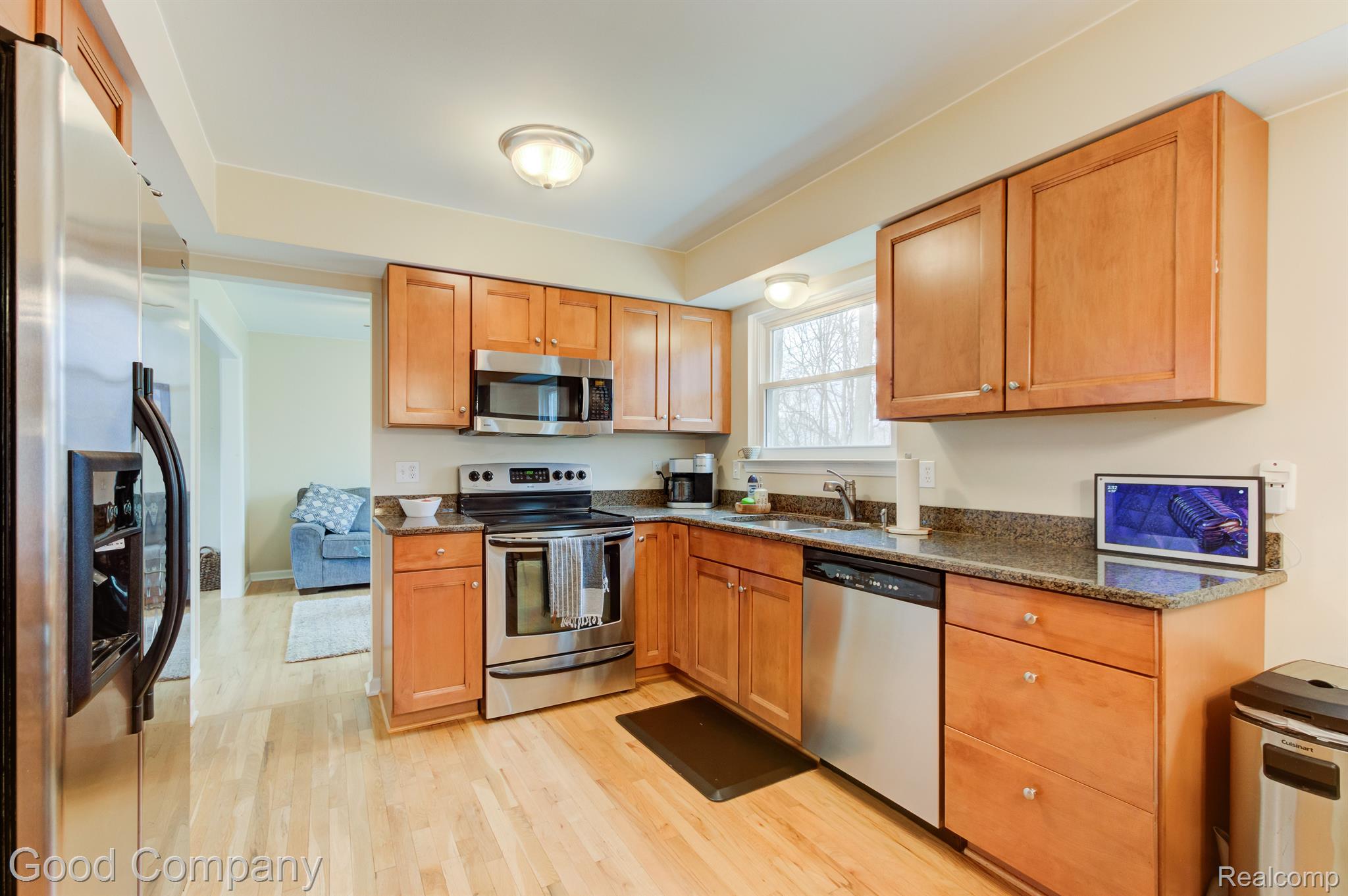 343 Whitney Drive Rochester, MI 48307 - Photo 16 of 43 Gallery Image 16