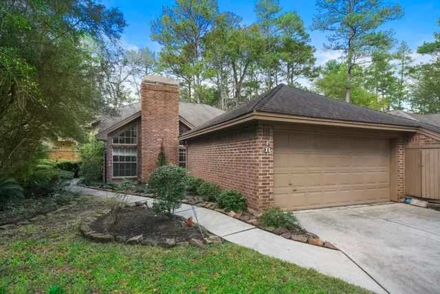 $3,200 | 31 Silver Canyon Place, The Woodlands, TX 77381