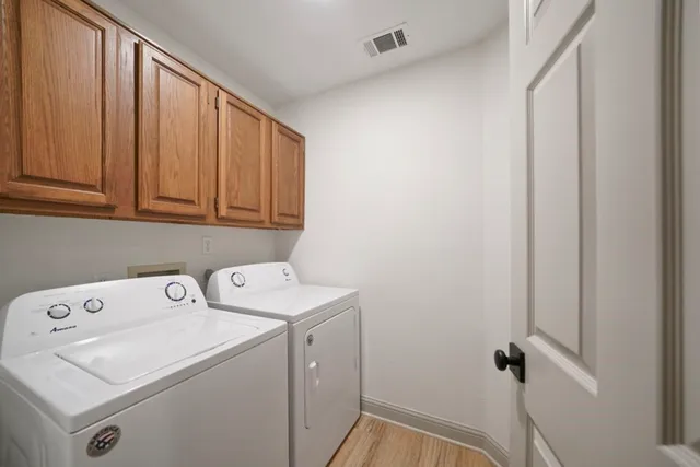 $3,200 | 31 Silver Canyon Place, The Woodlands, TX 77381