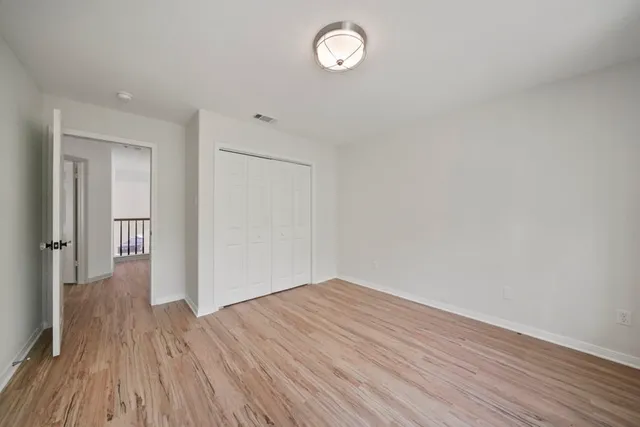 $3,200 | 31 Silver Canyon Place, The Woodlands, TX 77381