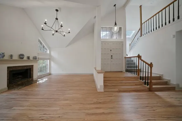 $3,200 | 31 Silver Canyon Place, The Woodlands, TX 77381